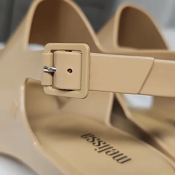 Melissa nude block heels
