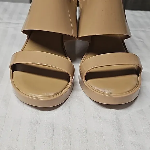 Melissa nude block heels