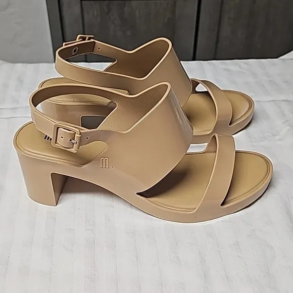 Melissa nude block heels