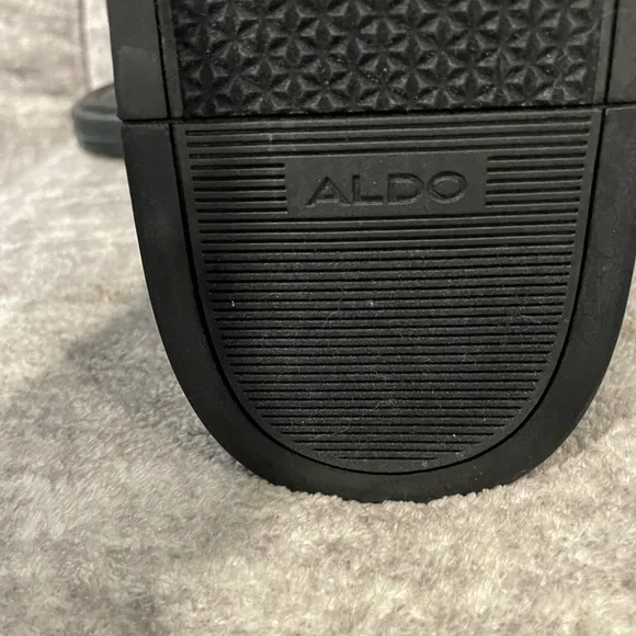 Men’s ALDO ZIEDU Black Crisscross Slides, Size 9….NEW!