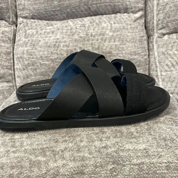 Men’s ALDO ZIEDU Black Crisscross Slides, Size 9….NEW!