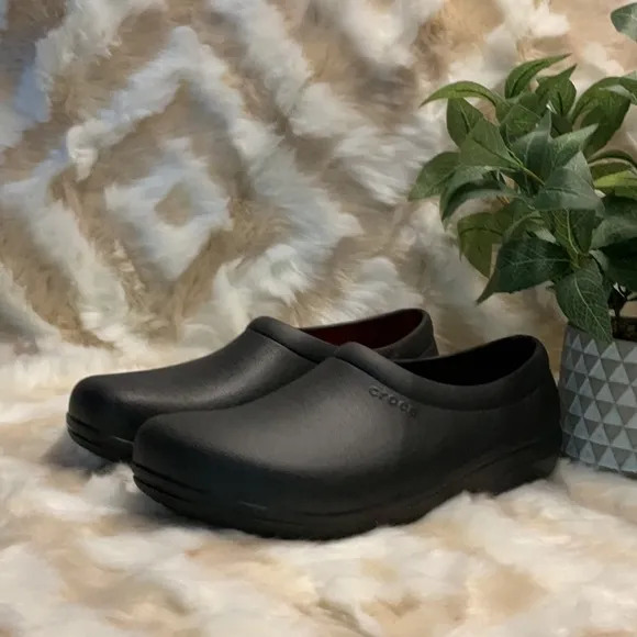 Men’s Crocs On The Clock LiteRide™ Slip Resistant Work Slip-On