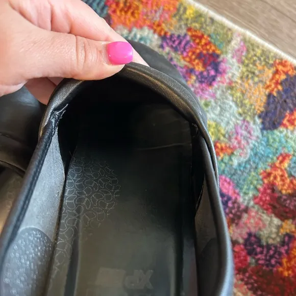 Men’s Dansko XP 2.0 Black Work Clogs Size 44 (10.5)