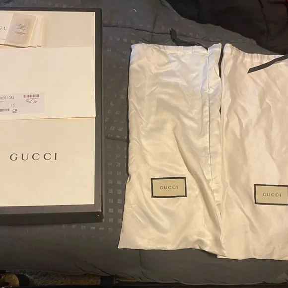 mens gucci slides size 10 Great Condition !! With Box