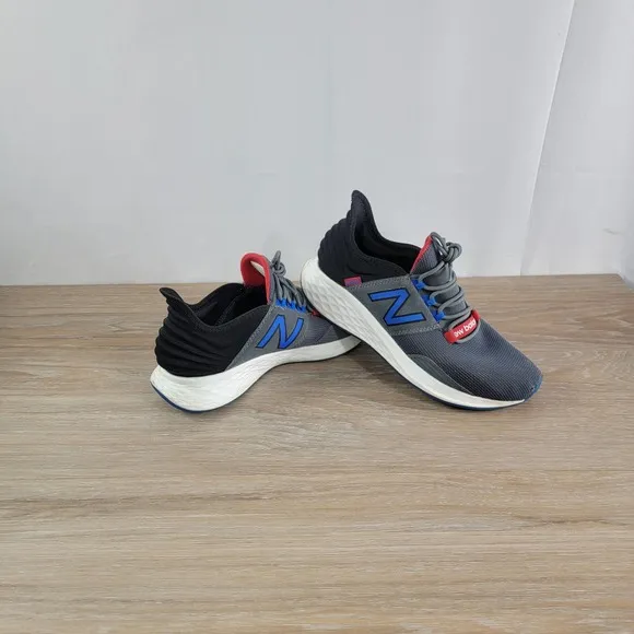 Mens New Balance Fresh Foam Running Shoes Athletic Lightweight Gray Blue Size 9
