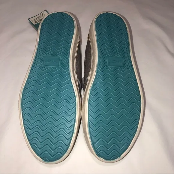 Mens Toms TRVL LITES Slip Ons Gray 10 New