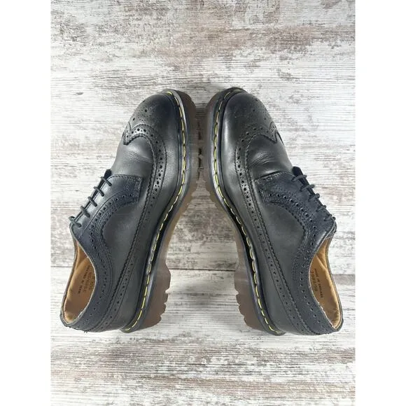 Men's Vintage Dr. Martens Made In England Black Leather Wingtip Oxfords Sz 8