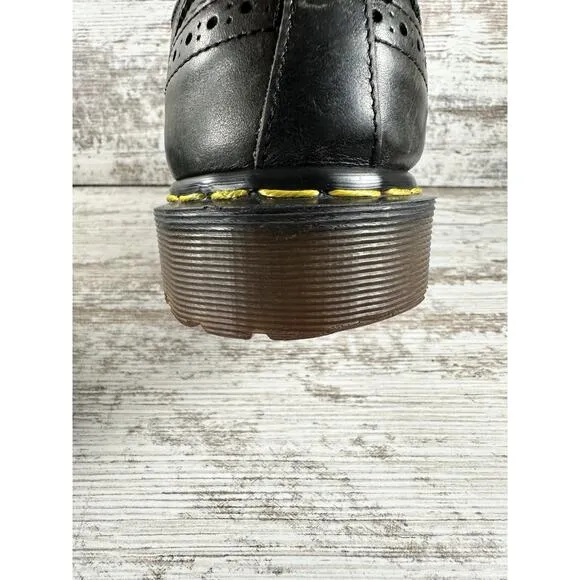 Men's Vintage Dr. Martens Made In England Black Leather Wingtip Oxfords Sz 8