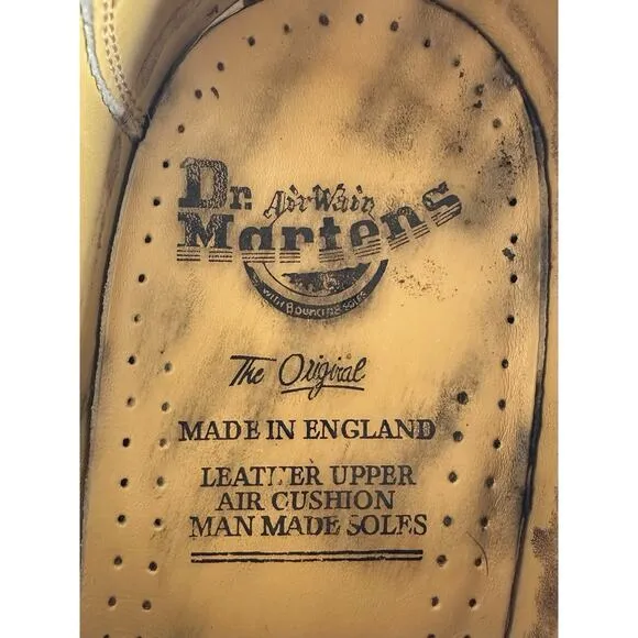 Men's Vintage Dr. Martens Made In England Black Leather Wingtip Oxfords Sz 8