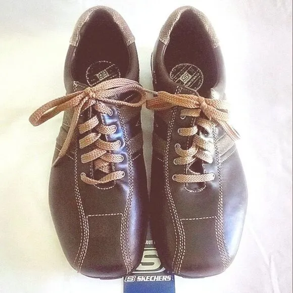 Mens Skechers Brown Leather Oxfords Size 11.