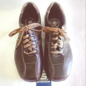 Mens Skechers Brown Leather Oxfords Size 11.