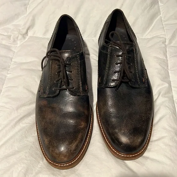 Mephisto Distressed Oxfords 👞