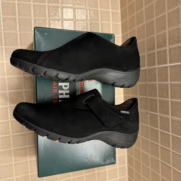 Mephisto Luce Black Nubuck Waterproof Shoe