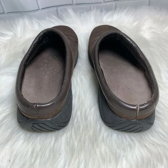 Merrell Brown Nubuck Jungle Rhino Clogs Size 9