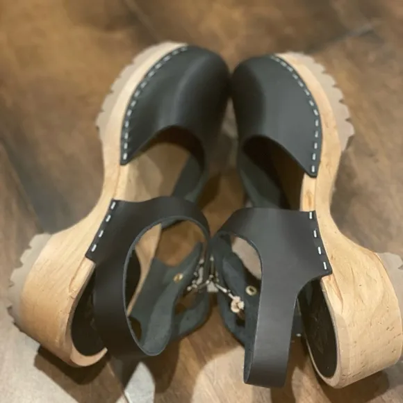 MIA Sofia Clog NEW