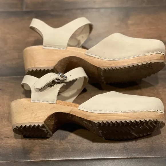 MIA “Sofia” clogs NEW