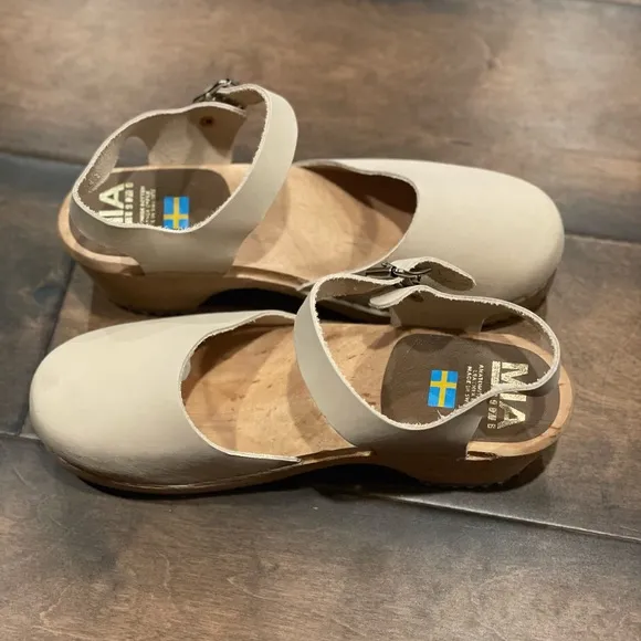 MIA “Sofia” clogs NEW