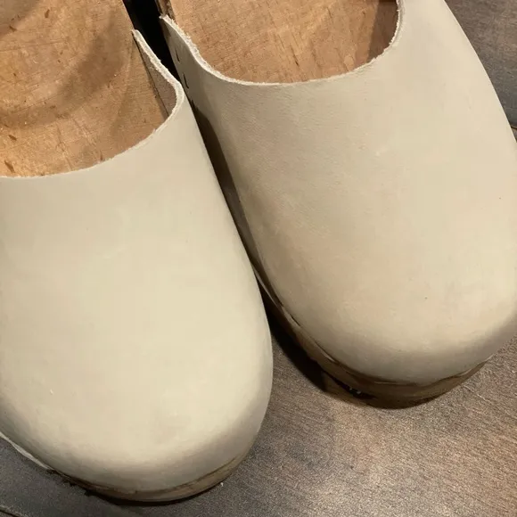 MIA “Sofia” clogs NEW