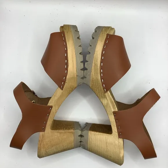MIA Women's Brown Leather Greta Clogs Size (39)