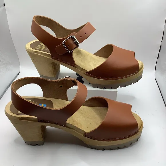 MIA Women's Brown Leather Greta Clogs Size (39)