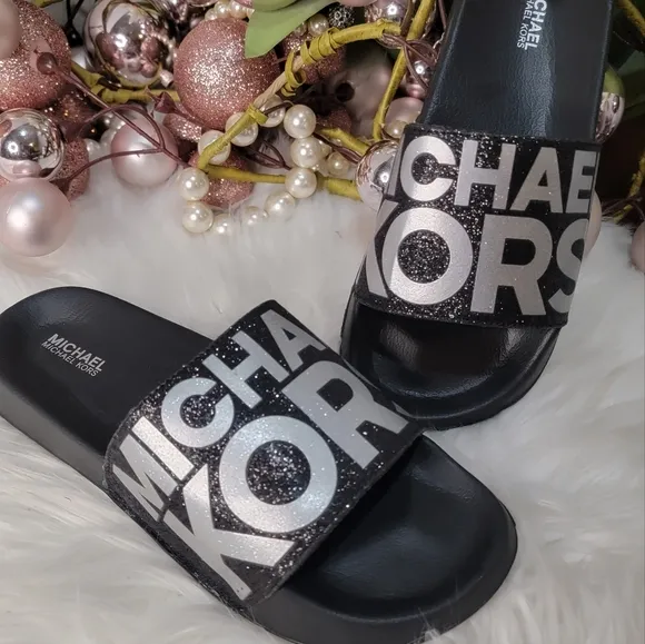 Michael Kors Big Girls Slides Brand new