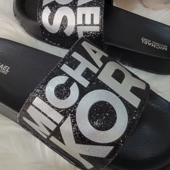 Michael Kors Big Girls Slides Brand new