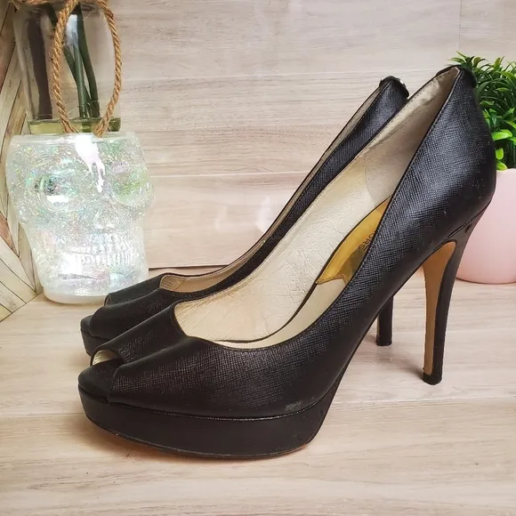 Michael Kors Heels Womens Size 6.5 Black Leather Pumps Open Toe  *