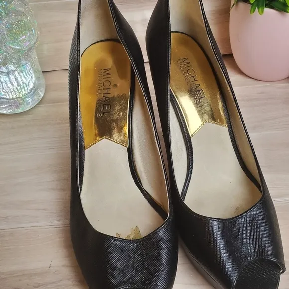 Michael Kors Heels Womens Size 6.5 Black Leather Pumps Open Toe  *