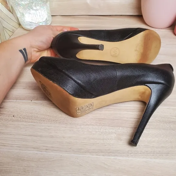 Michael Kors Heels Womens Size 6.5 Black Leather Pumps Open Toe  *