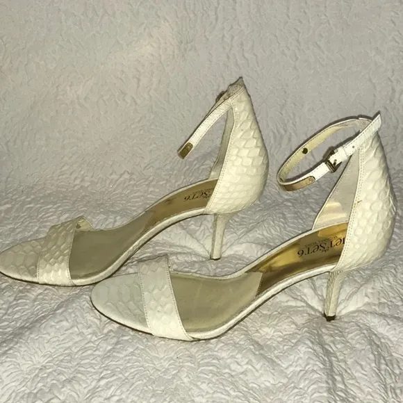 Michael Kors Jet Set 6 Leather Sandal Heels NWOT
