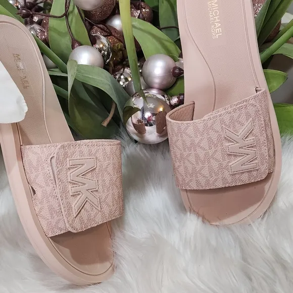 Michael Kors Soft PINKStrappy Slides Brand New
