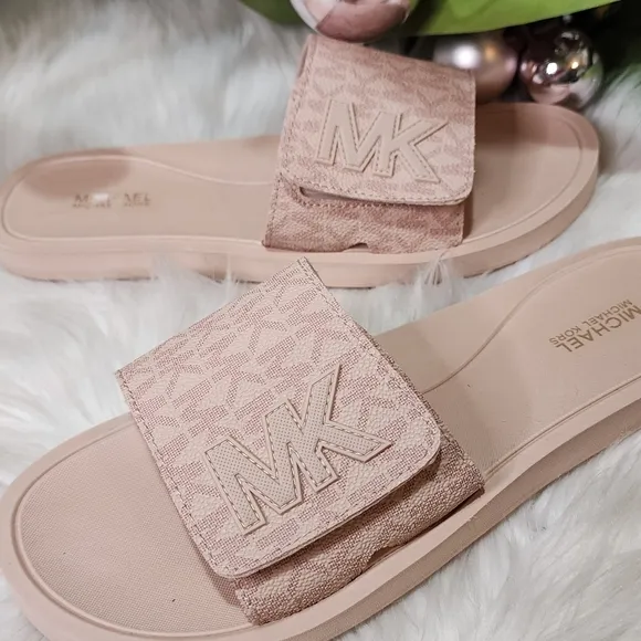Michael Kors Soft PINKStrappy Slides Brand New
