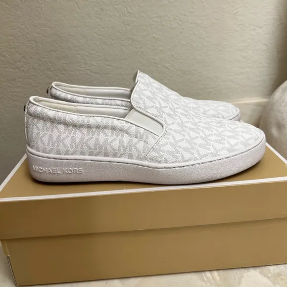 MICHAEL MICHAEL KORS Keaton Logo Slip-On Sneaker Bright WHT
