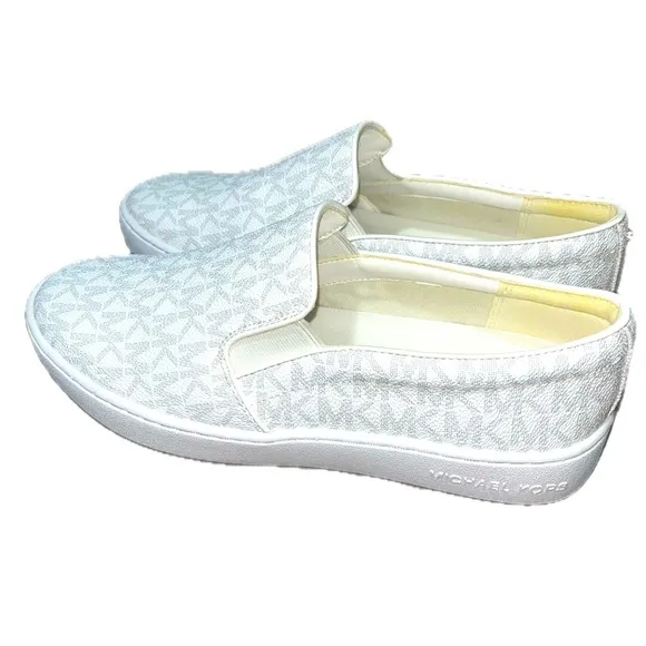 MICHAEL Michael Kors Teddi Signature Logo Slip-On Sneaker,Bright White,Size 6.5M