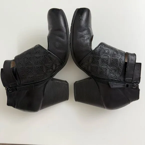 Miz Mooz Dale Mary Jane Heels Ankle Booties Faux Leather Black Embroidered Sz 9