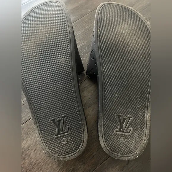 Monogram Rubber Black Water Slides Size 40