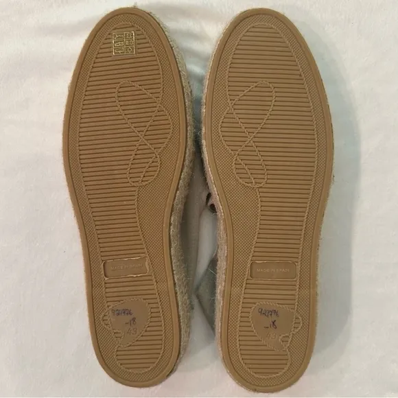 MORJAS Espadrille Light Gray Suede 9.5 Slip On Shoe Casual Made in Spain