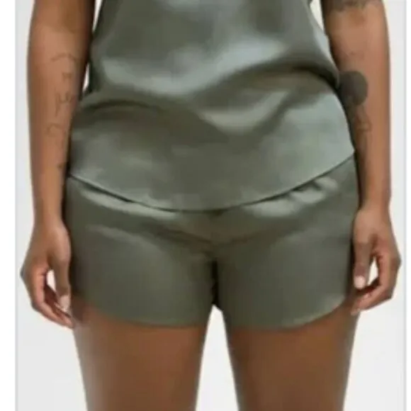 Moss Green Bamboo Shortie – Flowy, Luxe &amp; Comfy by Ettitude