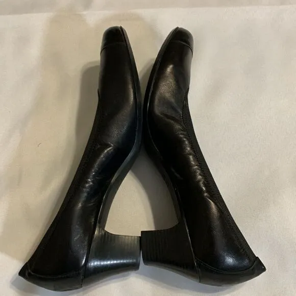 Munro American Size 12 black pump block heels