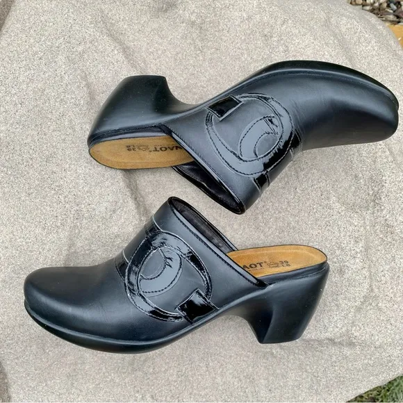 Naot Dream Clogs