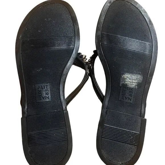 NATURALIZER Fallon Rhinestone Embellished Flat Sandal - 9.5 Black