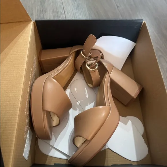 Naturalizer Joy Tan Heels with Ankle Strap and Open Toe