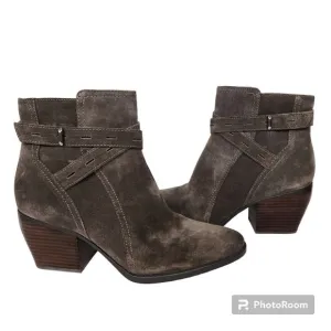 Naturalizer NWOT  Suede Women's Fenya Booties Ankle Boot Size 9.5