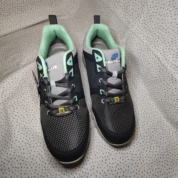 Nautilus Women's Zephyr Safety Toe Athletic Safety Shoes N1355 Gray/Mint Sz 11W