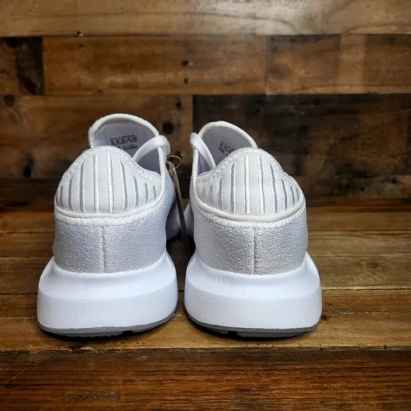 New adidas Originals Women's Swift Run X Shoes