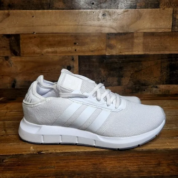 New adidas Originals Women's Swift Run X Shoes