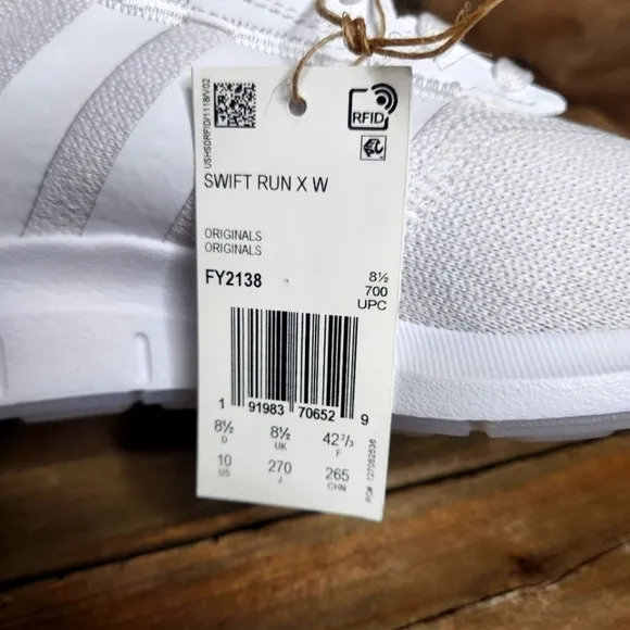 New adidas Originals Women's Swift Run X Shoes