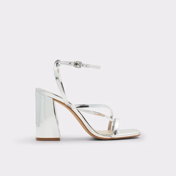 NEW Aldo Silver Metallic Open Toe Sandals Heels Block Heel Size 8.5 with Box