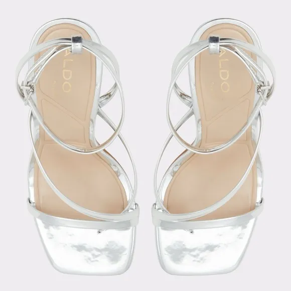 NEW Aldo Silver Metallic Open Toe Sandals Heels Block Heel Size 8.5 with Box