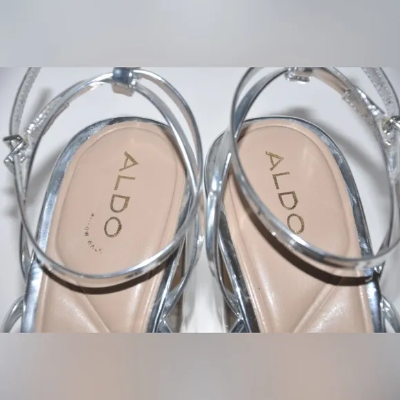 NEW Aldo Silver Metallic Open Toe Sandals Heels Block Heel Size 8.5 with Box
